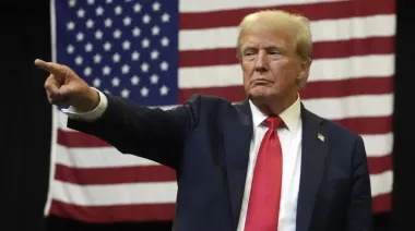 Trump exige la cárcel para la alcaldesa de Chicago y el gobernador de Illinois