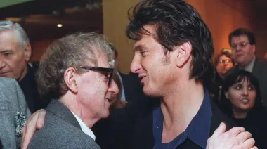 Todavía lo defiende: Woody Allen encontró un aliado en Sean Penn