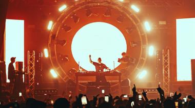 Cadelago prendió fuego la noche de Palermo