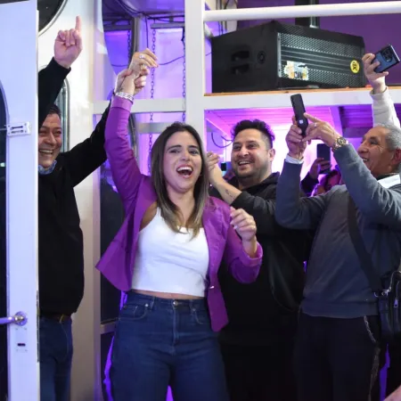 Flores a Lule Menem e Iñaki Gutiérrez por el triunfo de LLA en Chubut: "Confiaron"