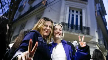 Saintout fulminó a Daer y justificó el polémico baile de Cristina en el balcón