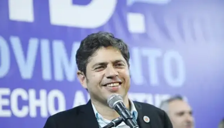 "No es momento de guardarse nada”: Kicillof llamó a militar para frenar a Milei en las urnas
