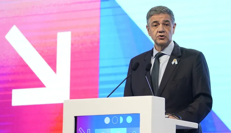 Jorge Macri resiste presiones internas y mantiene su Gabinete tras derrota en CABA