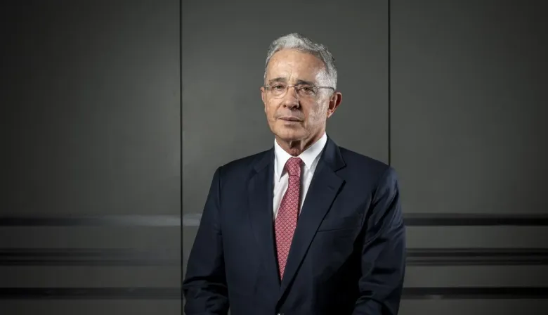 Diego Cadena: el abogado de Uribe ante un veredicto clave