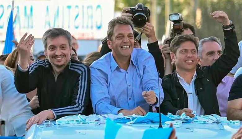 Kicillof arrastra un PJ dividido a una campaña contra reloj contra Milei