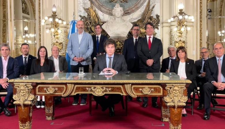 Javier Milei presenta el presupuesto 2026 en cadena nacional