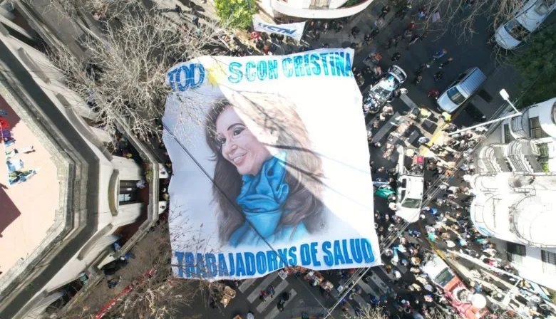 Confirmaron la movilización por Cristina: "17 de octubre" y el video de Mayra Mendoza del 2015