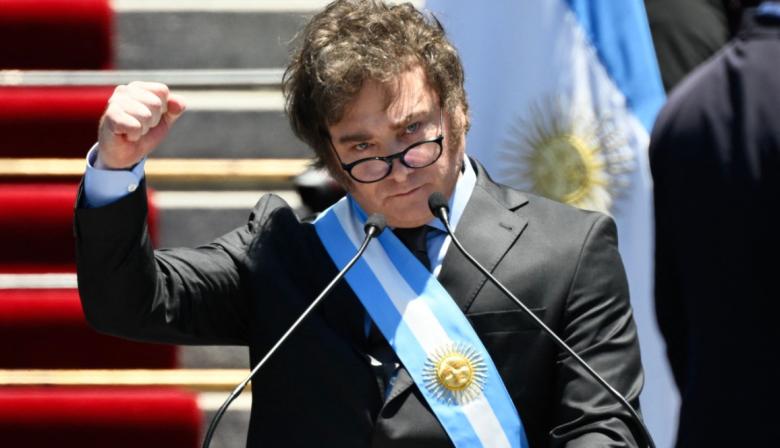 Milei insiste en la imposición como forma de poder