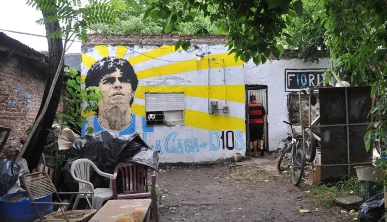 A 65 años del nacimiento de Diego Maradona: cómo era su casa en Villa Fiorito