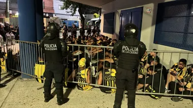 Vélez-Peñarol: secuestran pirotecnia y labran unas 170 actas de contravención