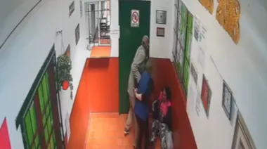 Video | Armas, rehenes y madres maniatadas en un robo a una escuela privada