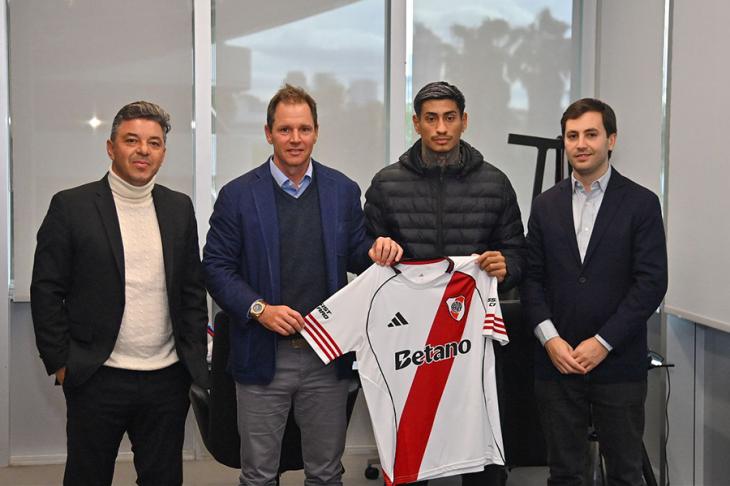 River le puso una claúsula de 100 millones de dólares a Portillo