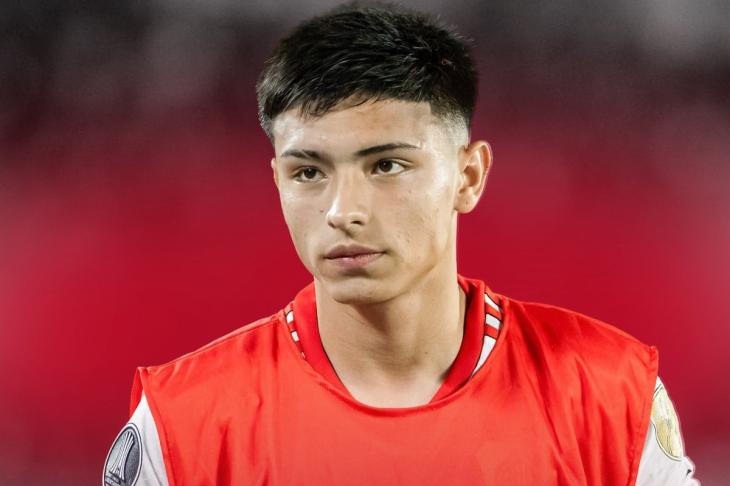 El juvenil Ruberto se quedó afuera de la lista de convocados. Hace unas semanas volvió a sumar minutos en la reserva y no lo ven al 100 % desde lo físico.