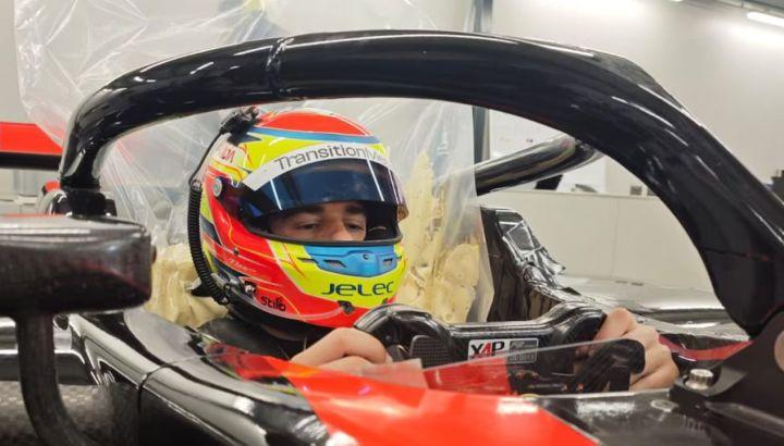 Nicolás Varrone ya moldeó su butaca y está casi listo para pilotar el Fórmula 2 la siguiente temporada.