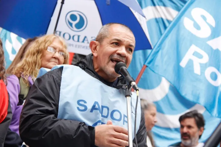 Mart&iacute;n Lucero reclamando la implementaci&oacute;n de la cl&aacute;usula gatillo en Santa Fe.