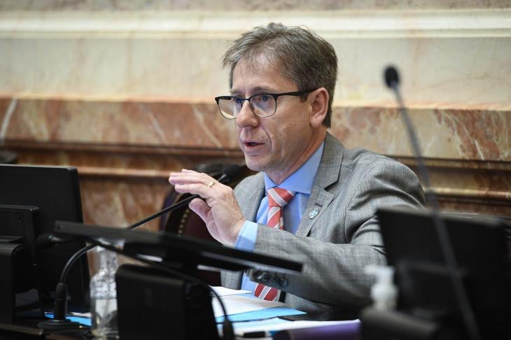 Eduardo Vischi, hombre clave para la reforma laboral en el Senado.