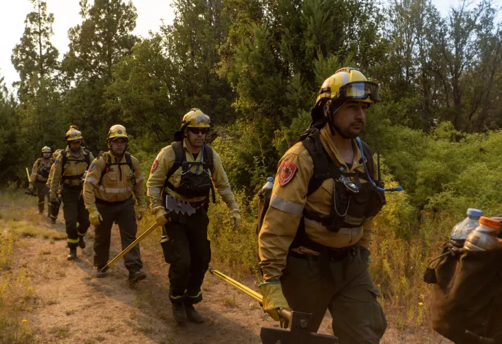 Despliegue de brigadistas y medios aéreos en el sur argentino.