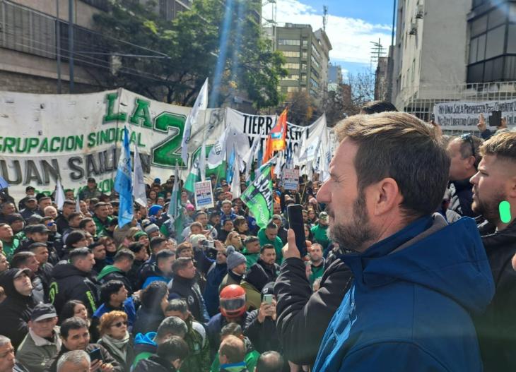 El dirigente bancario Ezequiel Morcillo durante declaraciones sobre el conflicto previsional en Córdoba.