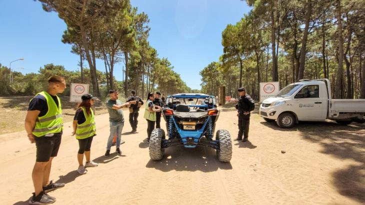 Vista de los médanos de Pinamar donde rige la prohibición de circular con vehículos 4x4 y UTV.