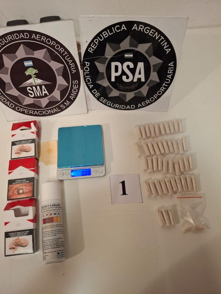 Drogas en el aeropuerto de chapelco.
