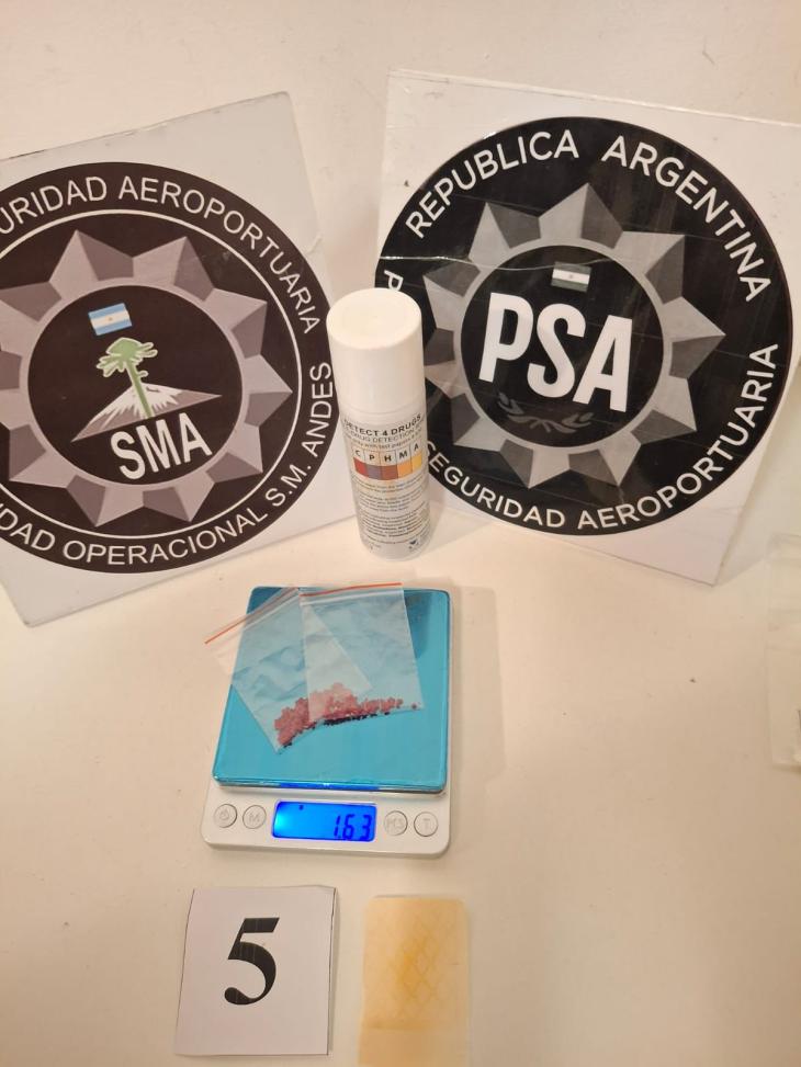 Detenido en aeropuerto de San Mart&iacute;n de los Andes.