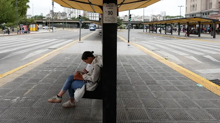 El transporte p&uacute;blico paralizado fue el factor clave de la contundencia del paro general.