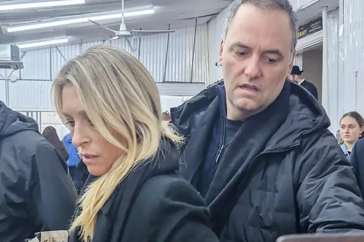 El Jefe de Gabinete Manuel Adorni en medio de denuncias judiciales.