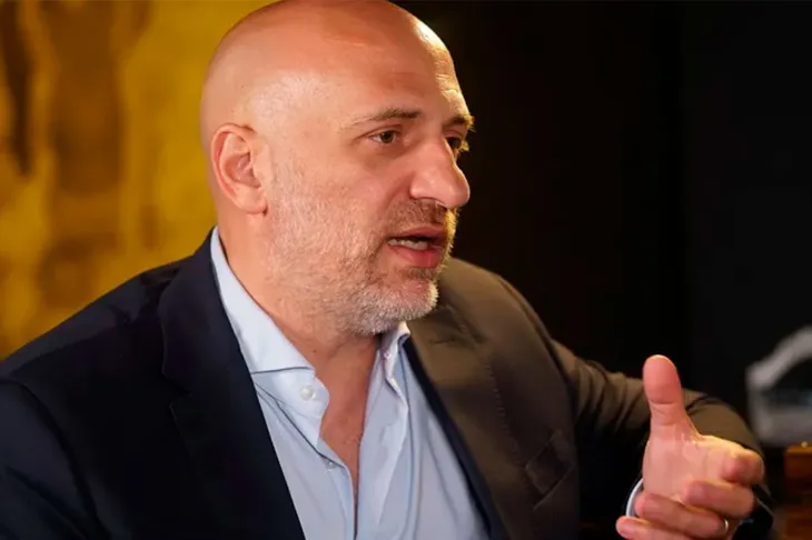 Emiliano Yacobitti reclamando por la Ley de Financiamiento Universitario.