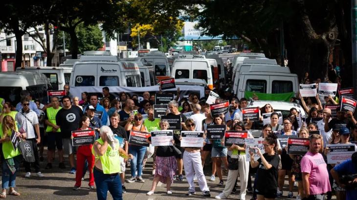 Prestadores y familias rechazan la desregulaci&oacute;n de los aranceles y el fin del nomenclador nacional &uacute;nico.