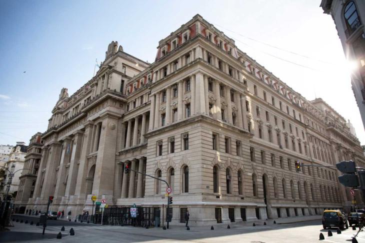 La ley impedir&aacute; candidaturas y cargos p&uacute;blicos para personas con condenas confirmadas.