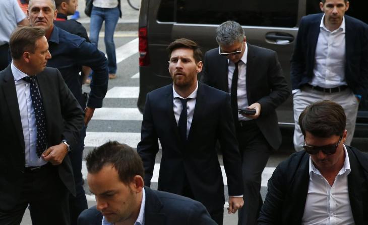 La condena al futbolista por no indagar sobre su patrimonio sent&oacute; el precedente internacional que ahora se aplica en el pa&iacute;s.
