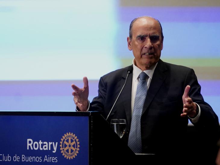 El exministro brome&oacute; sobre la posibilidad de regresar al cargo de jefe de Gabinete.