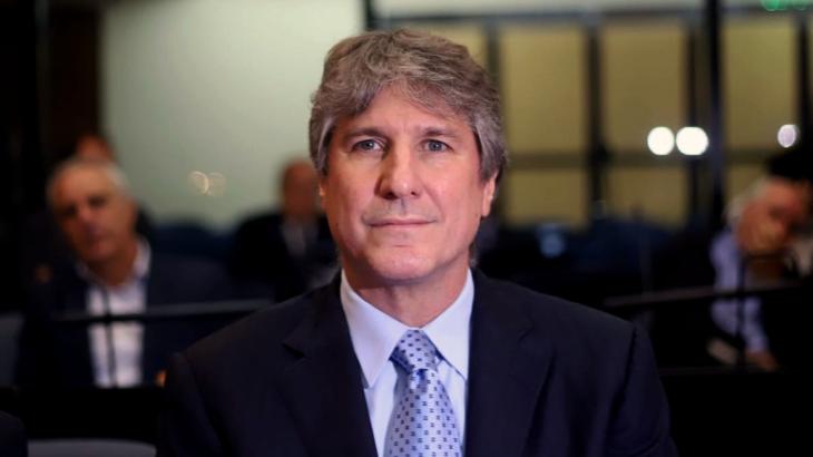 Amadou Boudou, sentado ante la Justicia, mirando frente a cámara: es el funcionario que más pedidos de juicios políticos recibió, con 25.