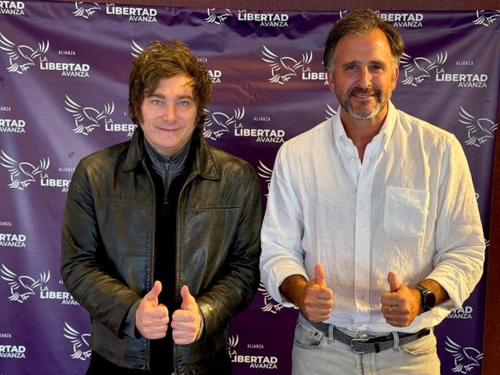 Javier Milei junto a Joaquín Benegas Lynch.