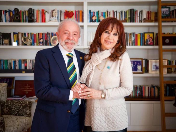 Lula da Silva junto a Cristina Kirchner, en su visita a San Jos&eacute; 1111, donde cumple prisi&oacute;n domiciliaria.
