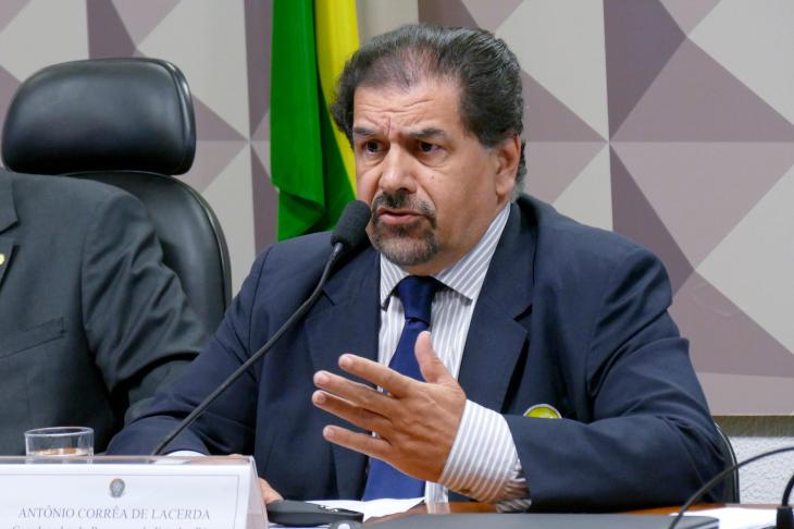 Antonio Corrêa de Lacerda, economista brasileño y profesor de la Pontificia Universidad Católica de San Pablo, que encabezó el informe presentado por la defensa de Cristina Kirchner.