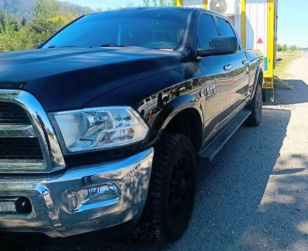 Camioneta RAM 2500 secuestrada por la Policía de San Luis en el control de Los Molles.