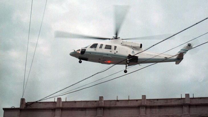 Helicóptero despegando de la terraza de la Casa Rosada el 20 de diciembre de 2001