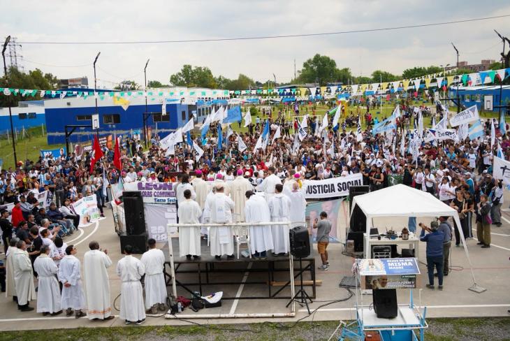 Misa de cierre del Encuentro Regional de Movimientos Populares en La Matanza