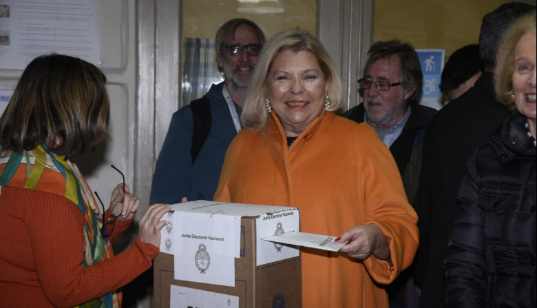 Carrió cree que hubo "fraude narco"