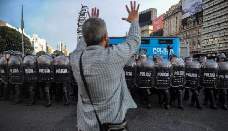 Organizaciones sociales y políticas marchan al Obelisco en repudio de la muerte de Facundo Molares