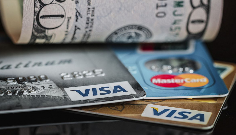 Aumenta el dólar tarjeta