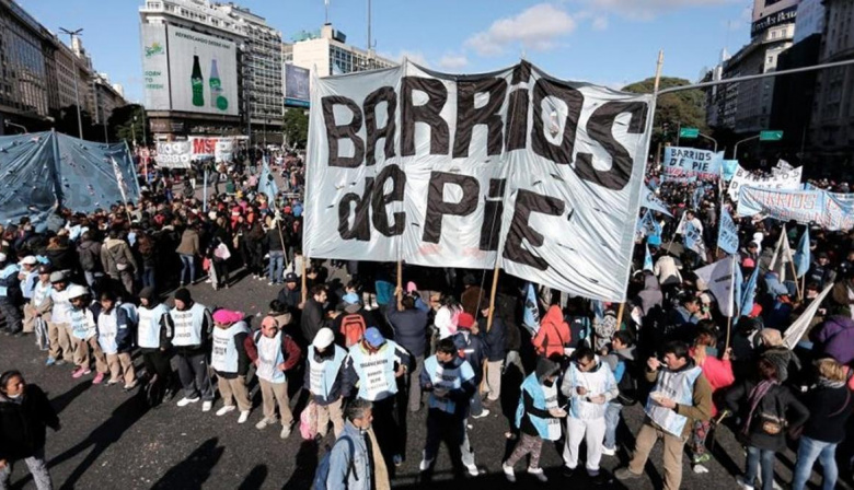Somos Barrios de Pie protesta frente a la Quinta de Olivos por alimentos