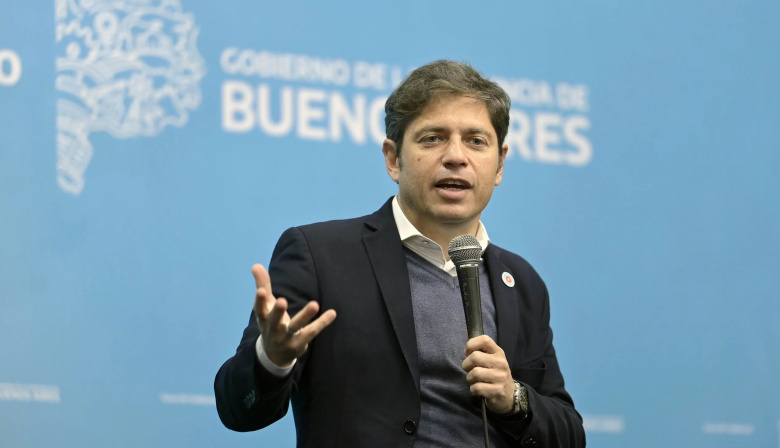 Aumento para estatales: Kicillof cerró una nueva suba para bonaerenses