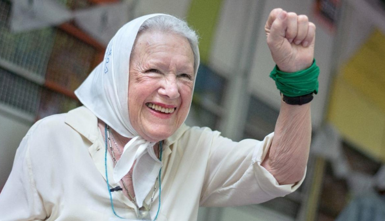“¡Hasta siempre, Norita!”: dirigentes políticos y agrupaciones de derechos humanos despidieron a Nora Cortiñas