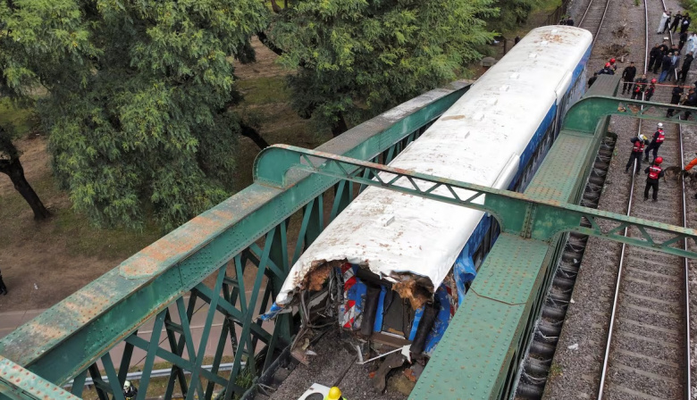 “Estamos vivos de milagro”: dijo un pasajero mientras filmaba un video en el tren chocado