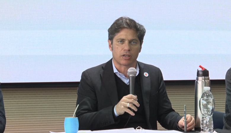 Kicillof: "La inversión de YPF en Bahía Blanca no puede quedar enredada en cuestiones partidarias y coyunturales"