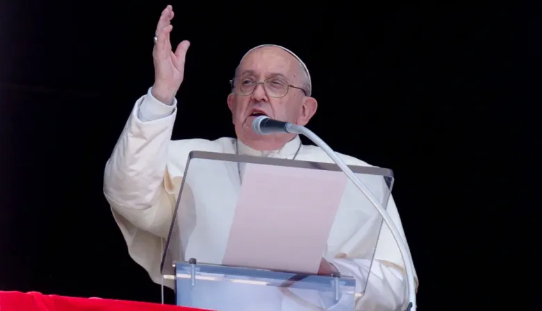 Fuerte crítica del Papa al Gobierno: "En vez de pagar la justicia social pagó el gas pimienta, le convenía"