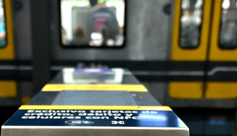 Sistemas multipagos: cuales son los bancos que te permiten “viajar gratis” u obtener descuentos en el subte porteño.