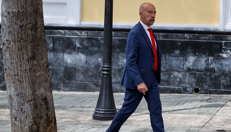 El Gobierno acusó a Oscar Laborde de "traición a la Patria" por su intervención en el caso del gendarme secuestrado en Venezuela